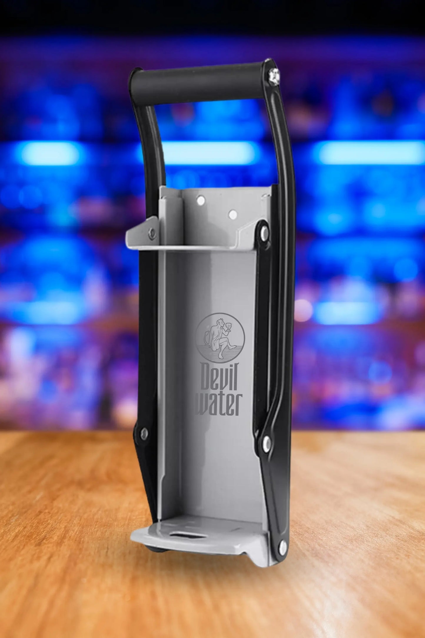 Aplasta Latas Devil's Crusher